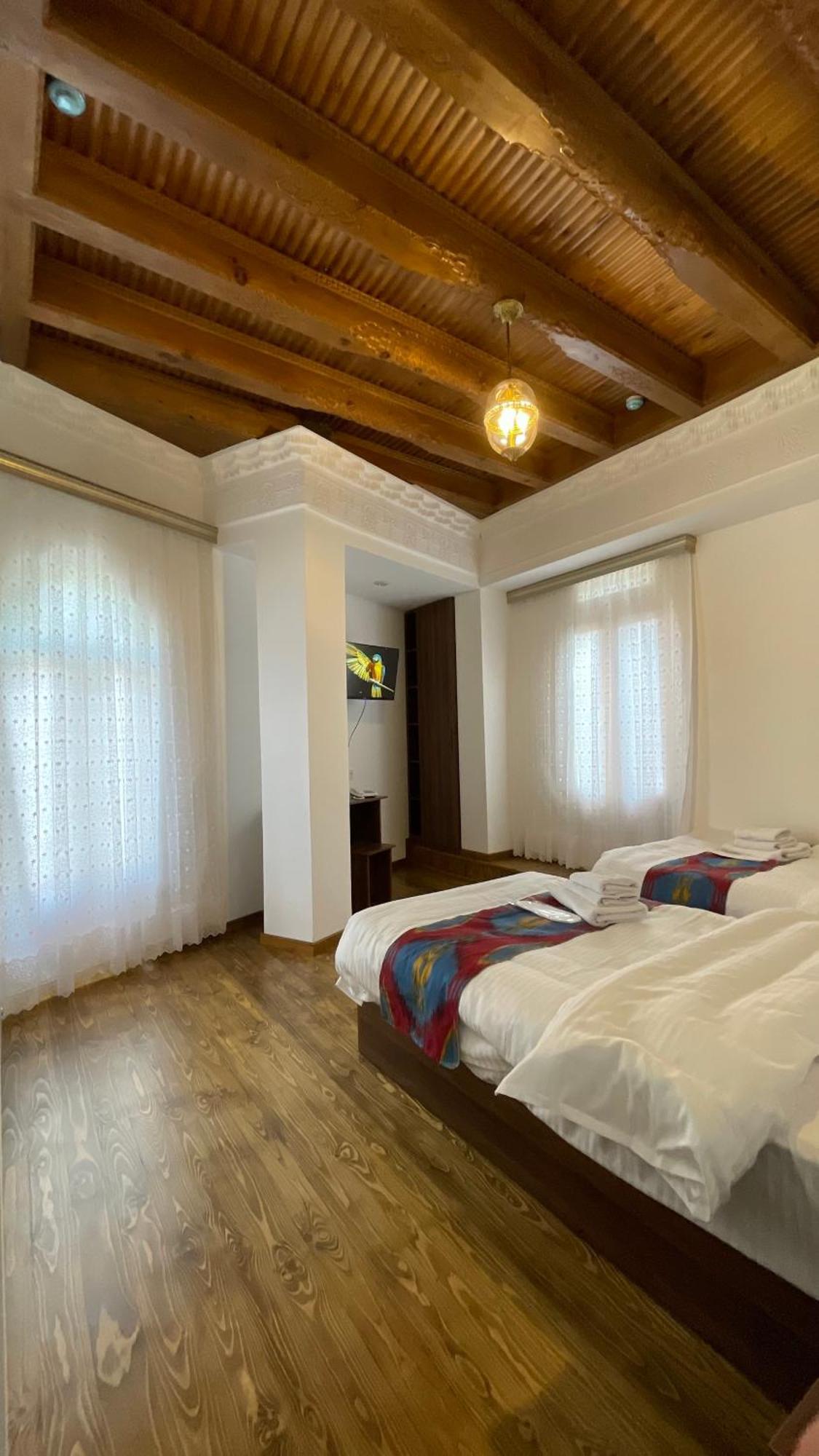 Mahbubakhon Guest House In Old City Bucara Exterior foto